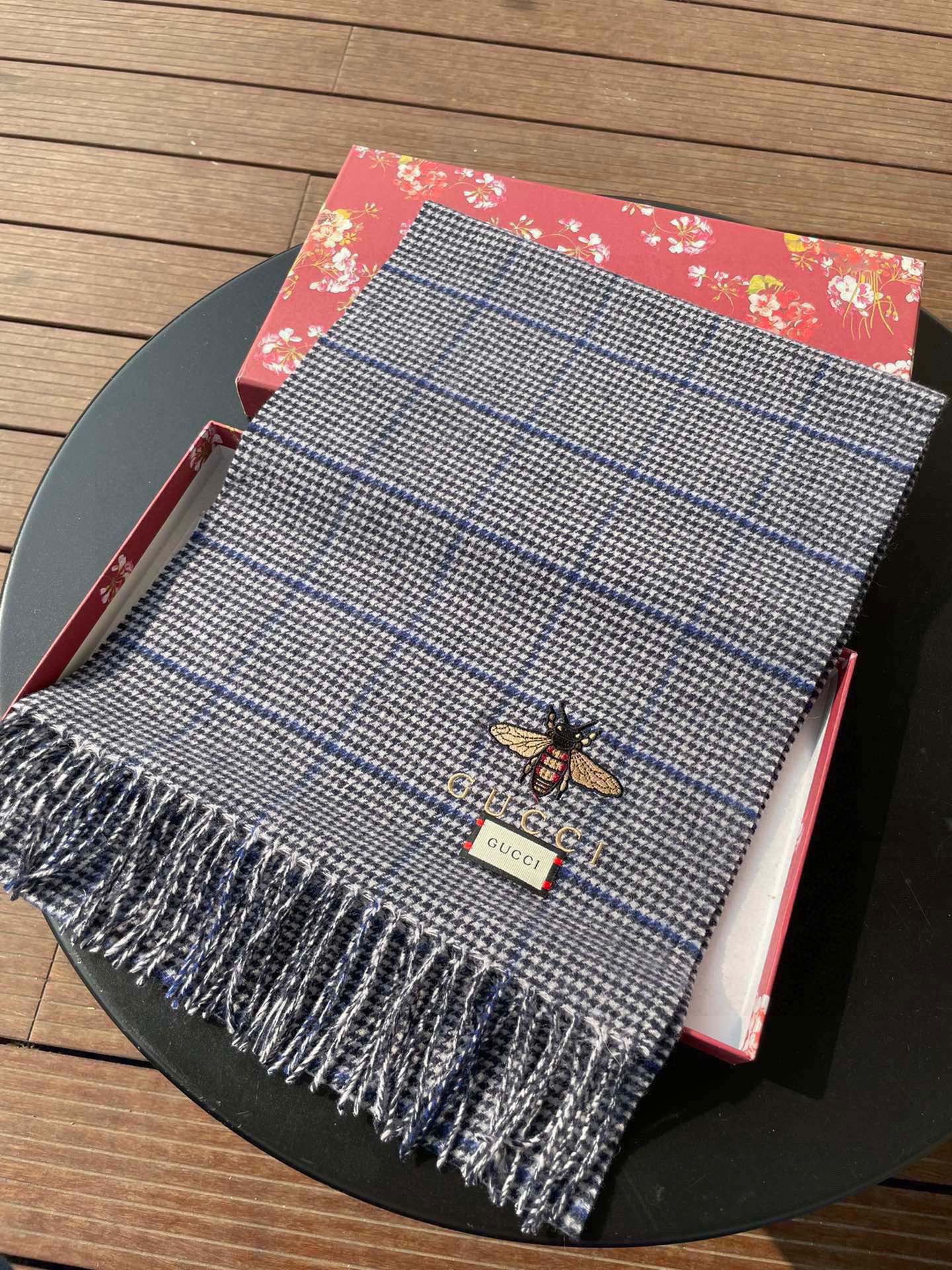 1002 Classic Soft and Comfortable Scarf