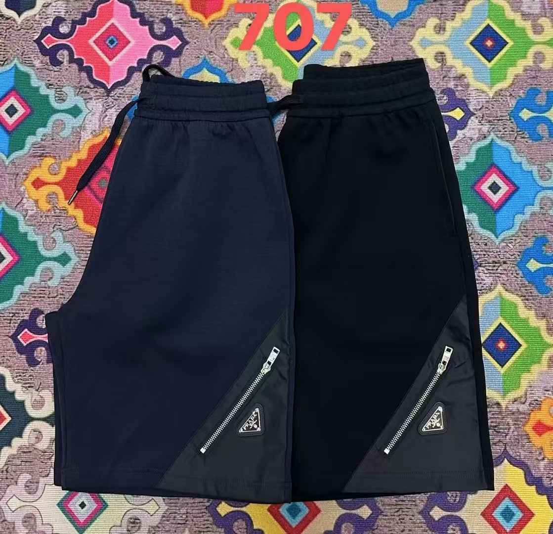 250404 New high-quality metal triangular label casual shorts