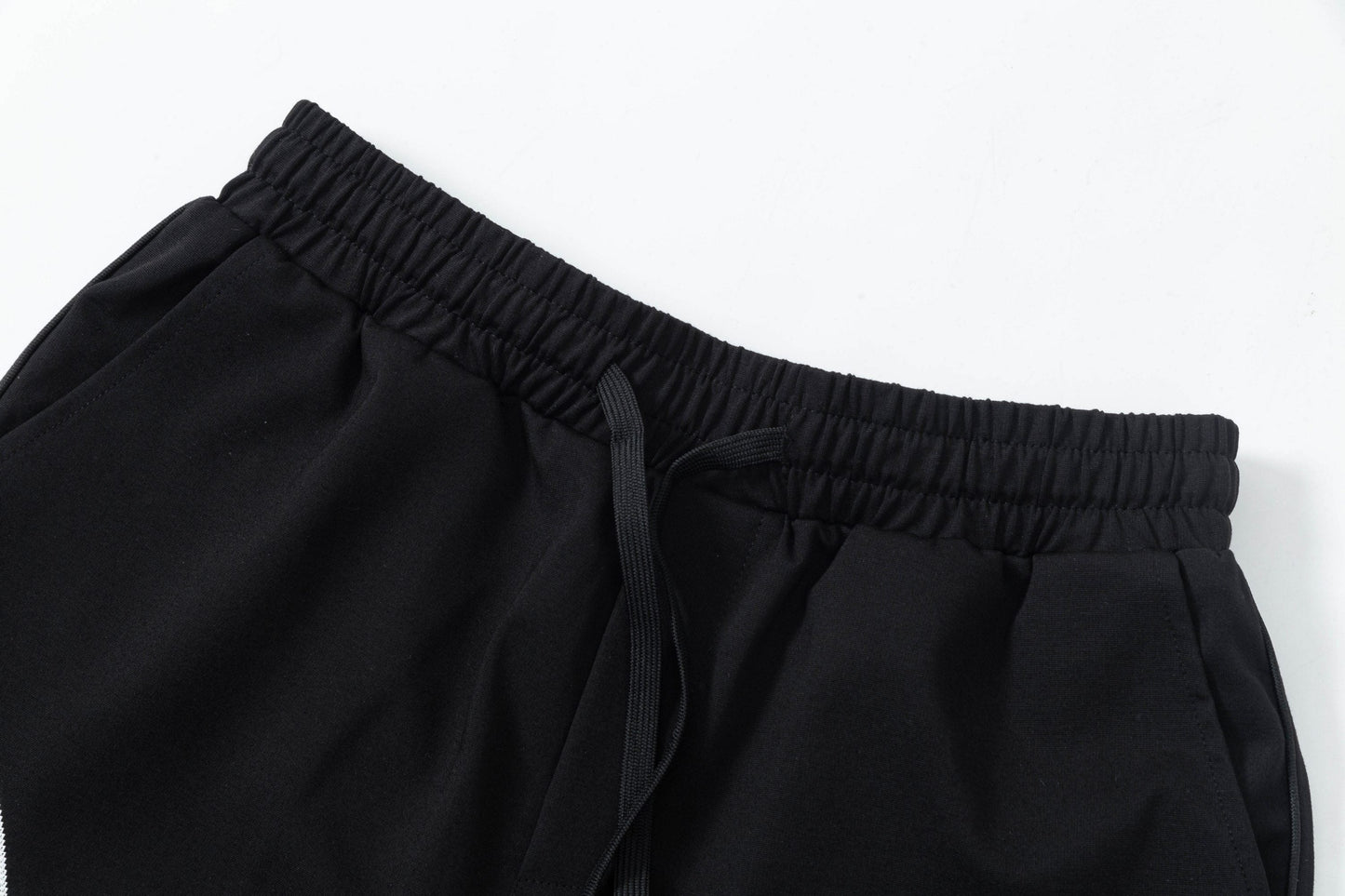 250404 New high-quality simply embroidered knitted shorts