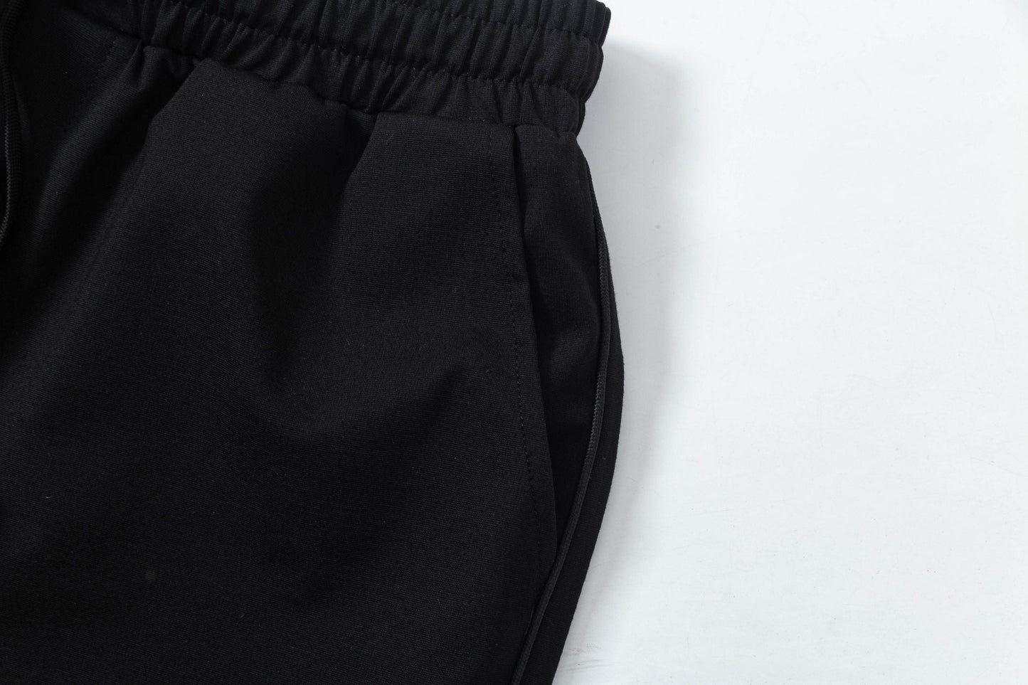 250404 New high-quality simply embroidered knitted shorts