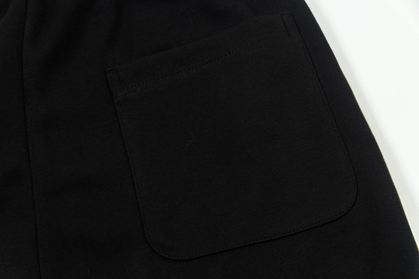 250404 New high-quality webbed knitted shorts
