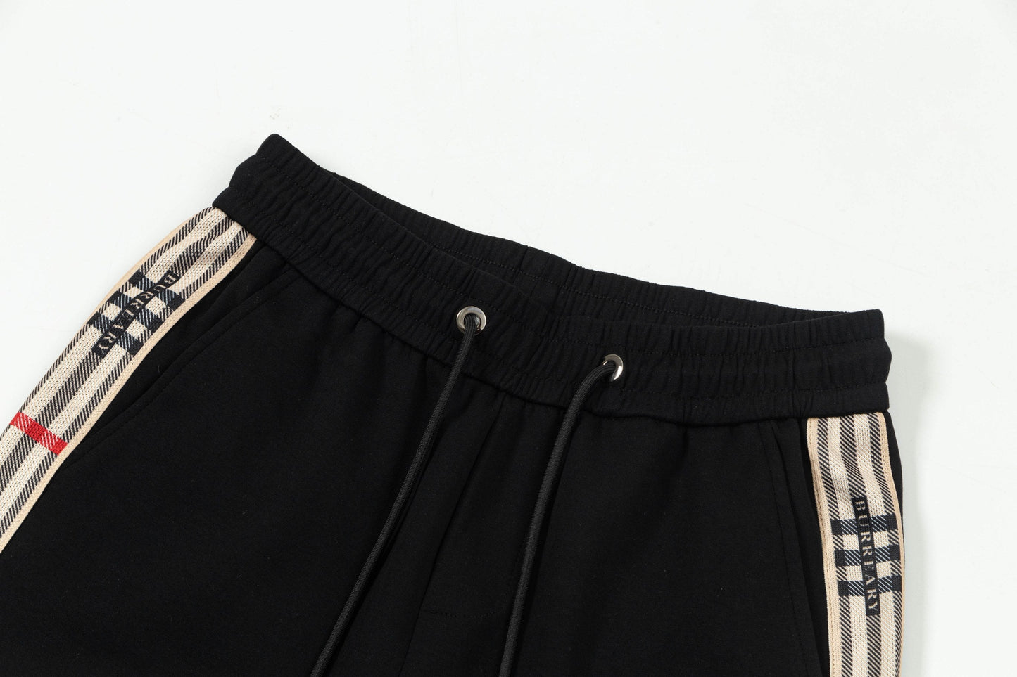 250404 New high-quality webbed knitted shorts