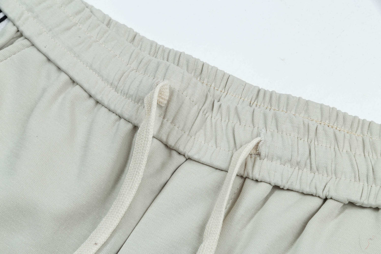 250404 New high-quality webbed knitted shorts