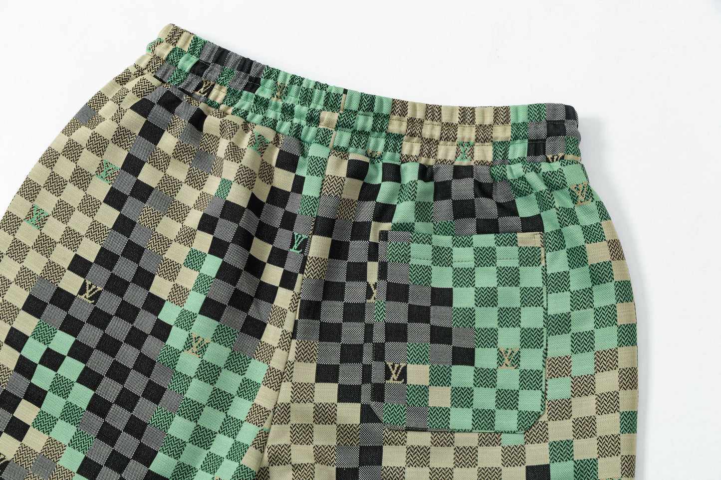 250404 New high-quality checkered shorts