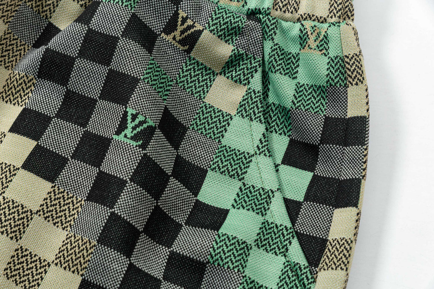 250404 New high-quality checkered shorts