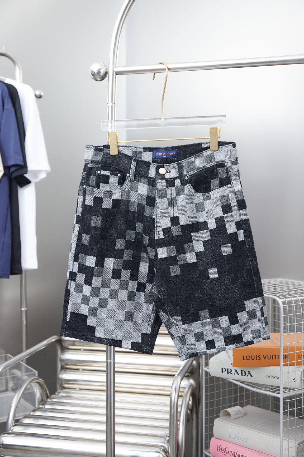 250404 New high-quality checkered denim feature shorts
