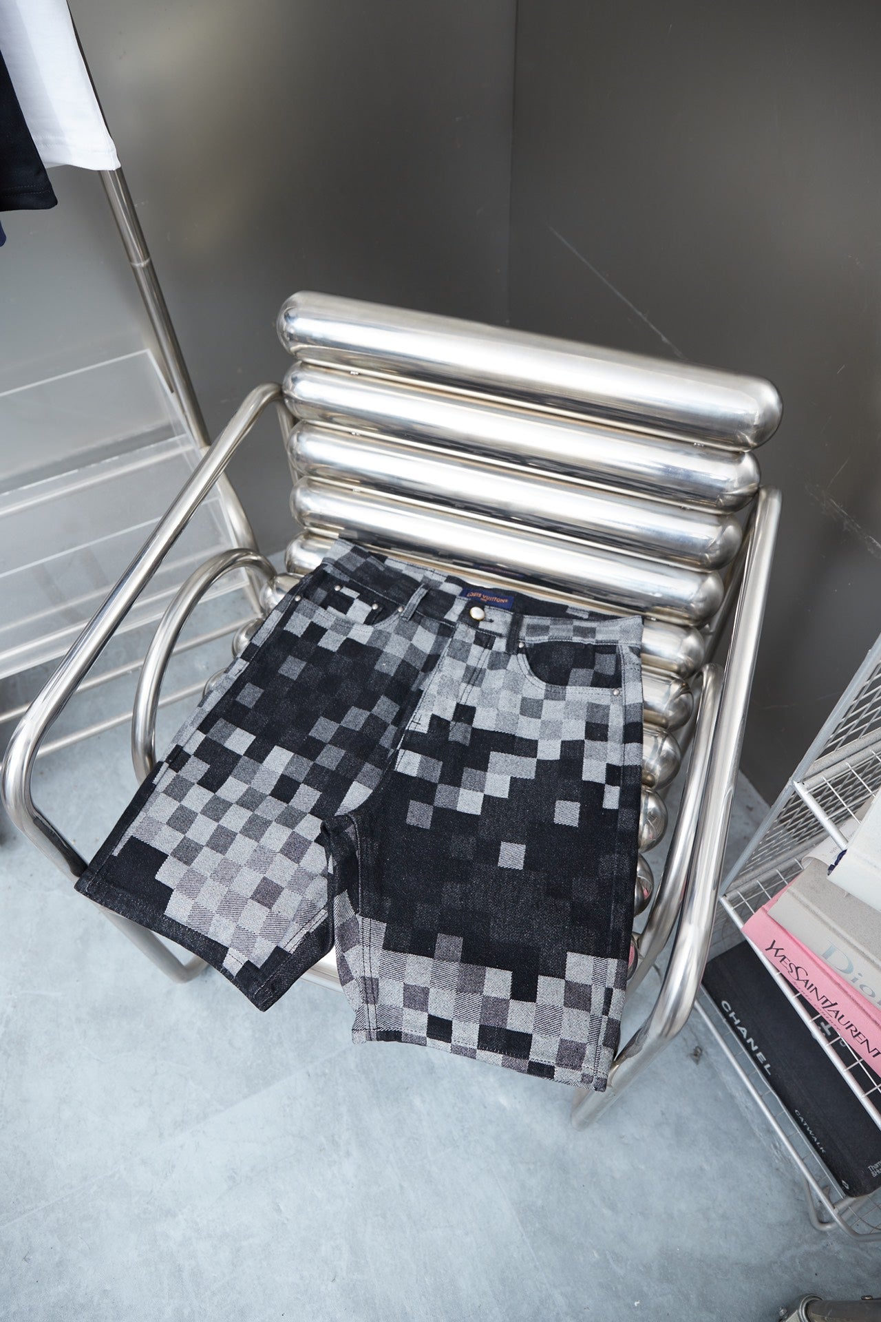 250404 New high-quality checkered denim feature shorts