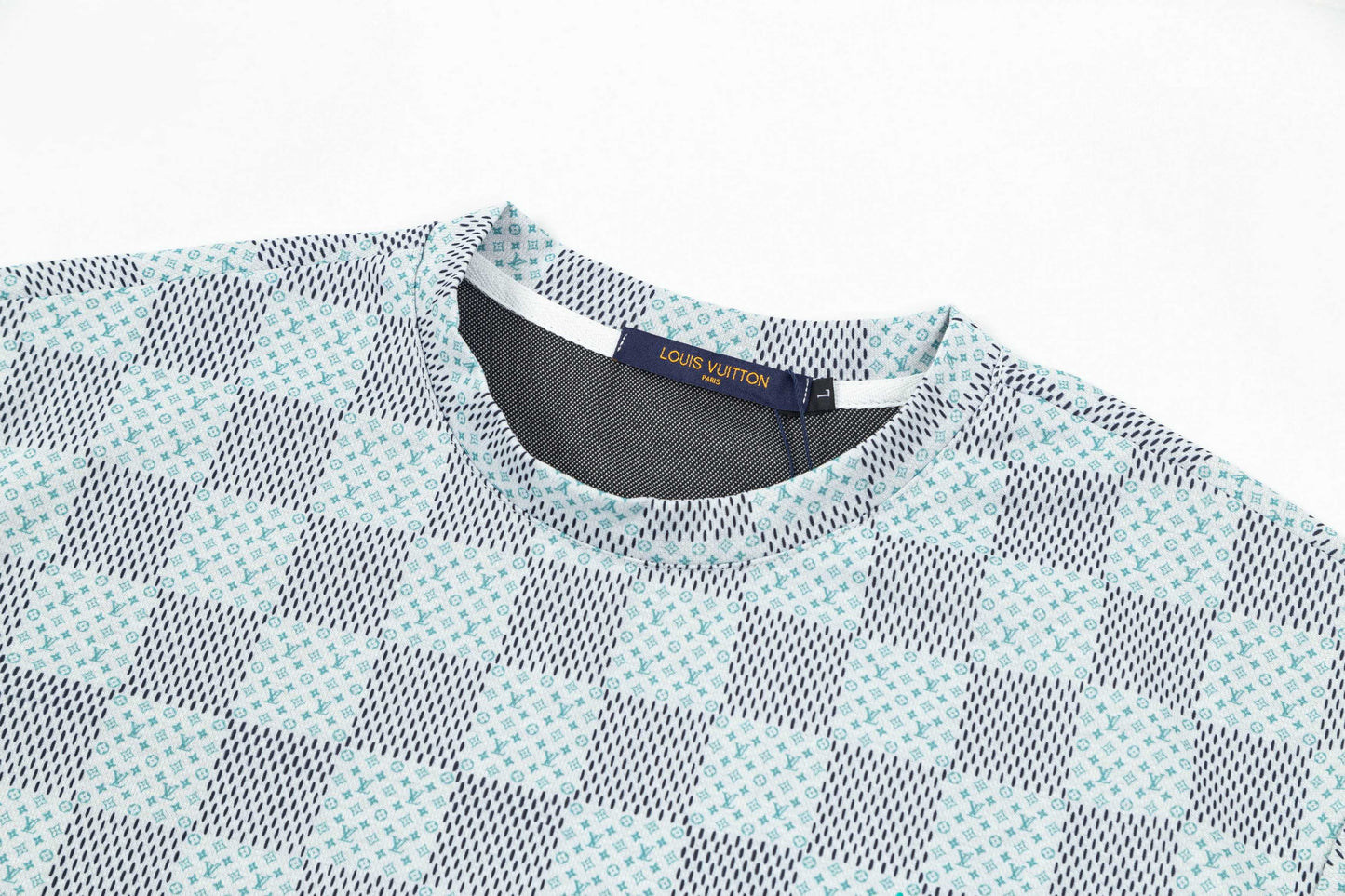250404 New high-quality checkered style T-shirt