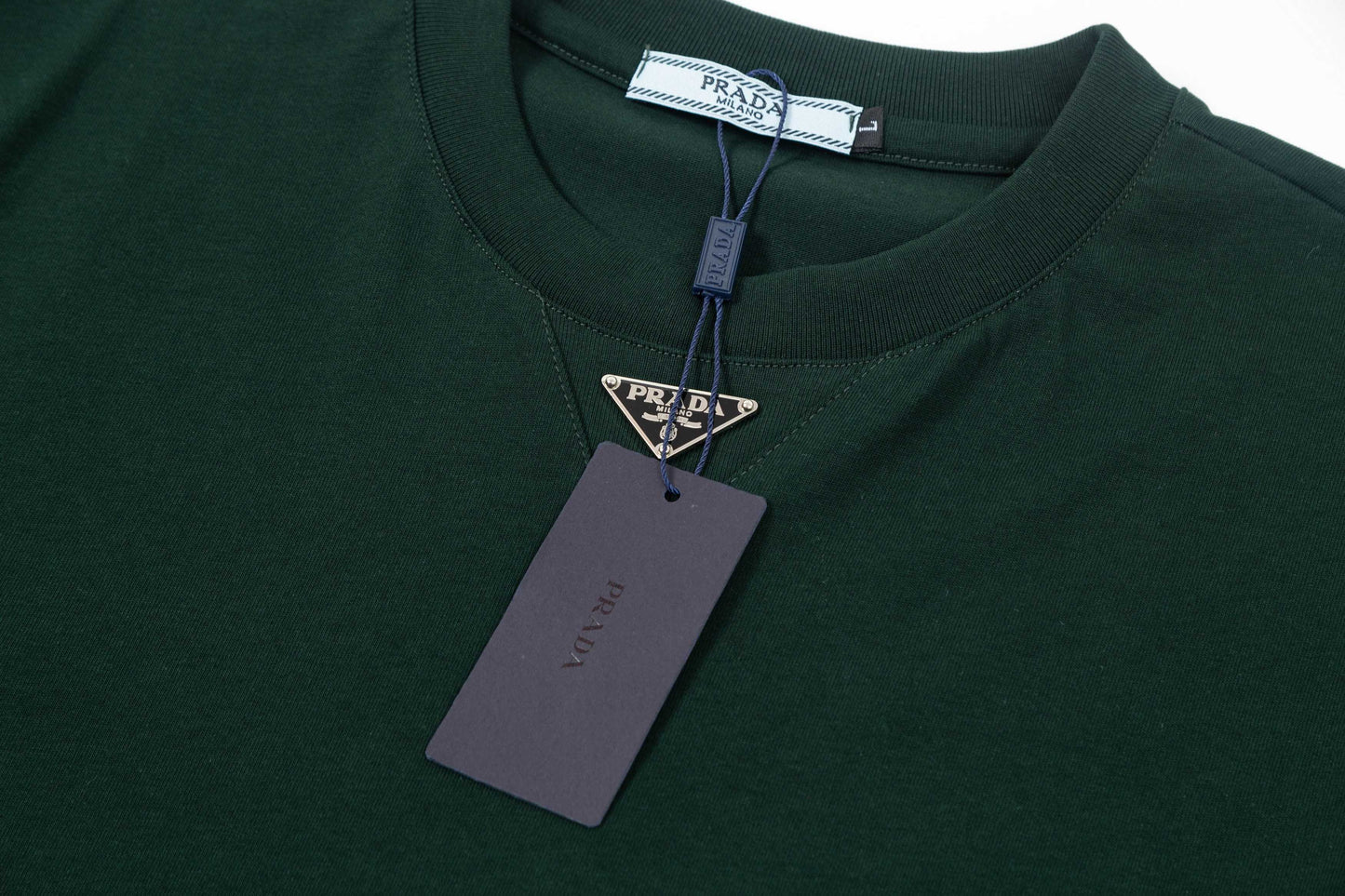 250404 New high-quality classic triangular logo T-shirt