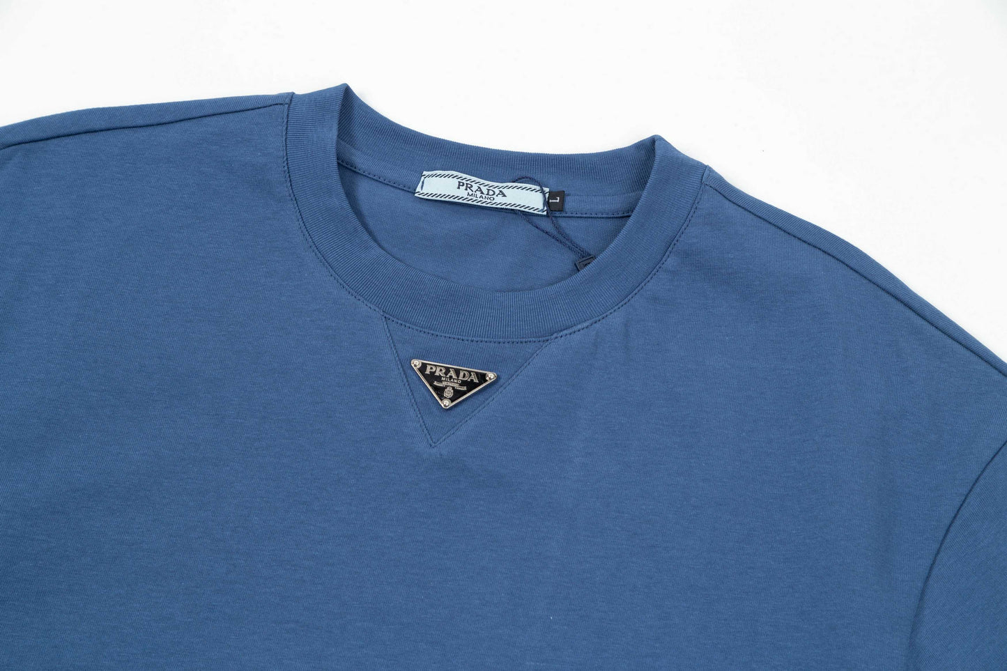 250404 New high-quality classic triangular logo T-shirt