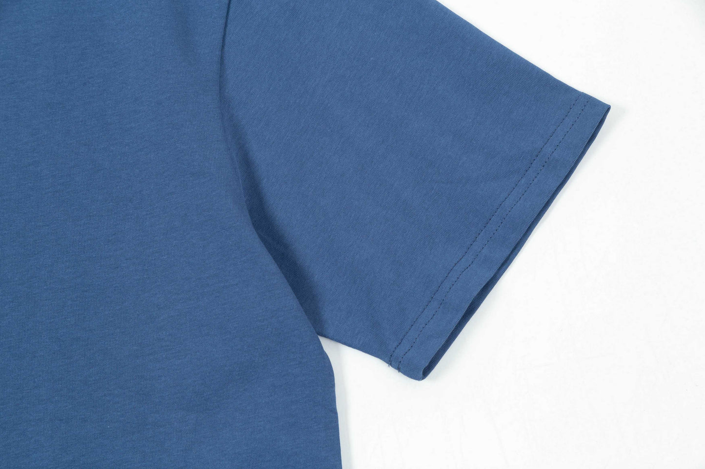 250404 New high-quality classic triangular logo T-shirt