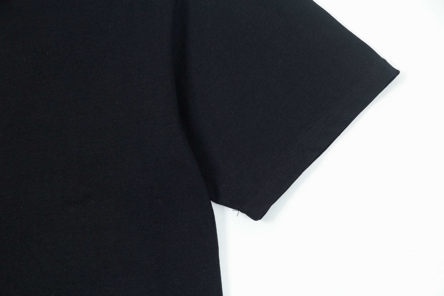 250404 New high-quality classic triangular logo T-shirt