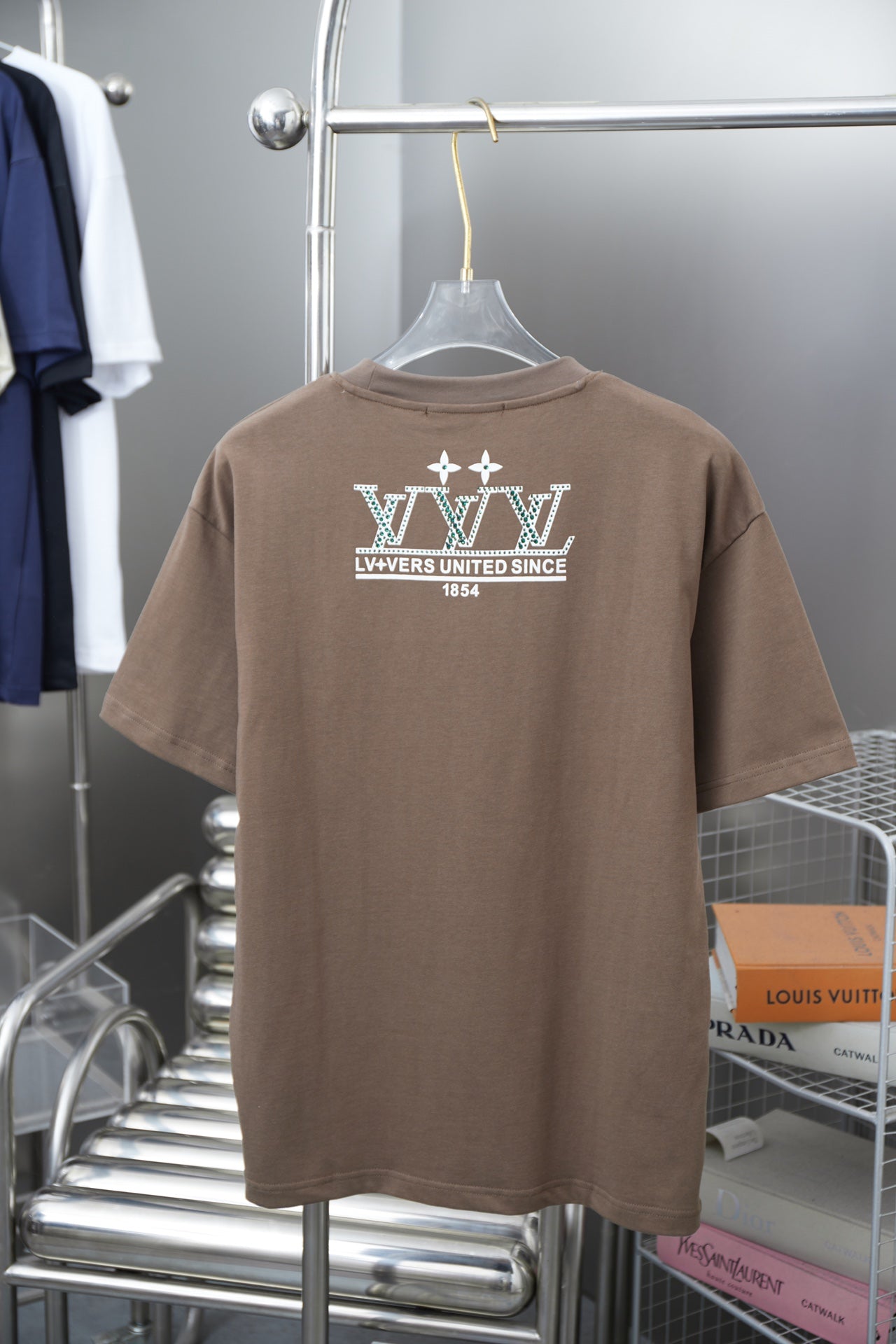 250404 New high-quality printed and diamond short-sleeved shirt