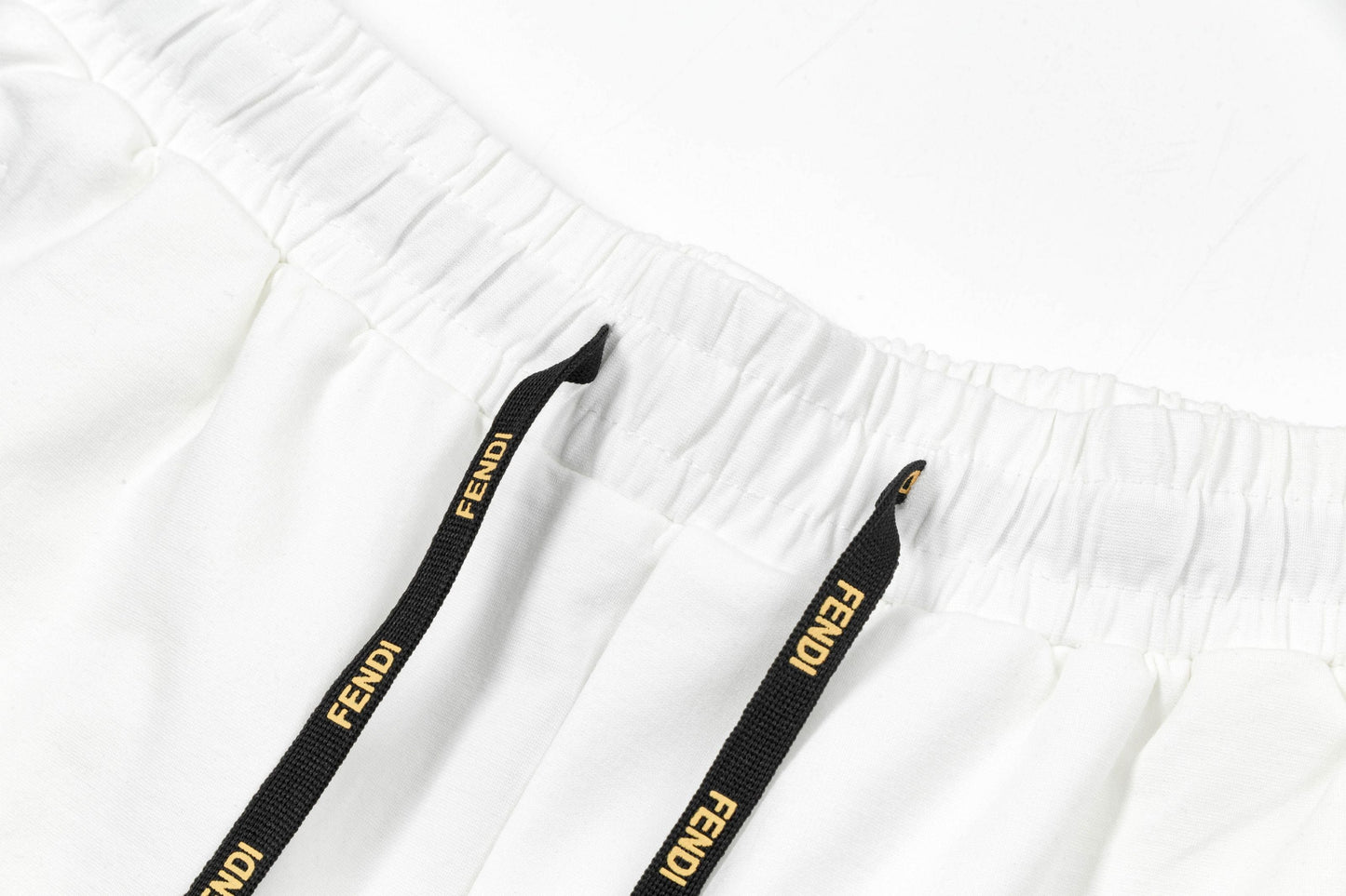 250408 New high-quality patchwork embroidered knitted shorts