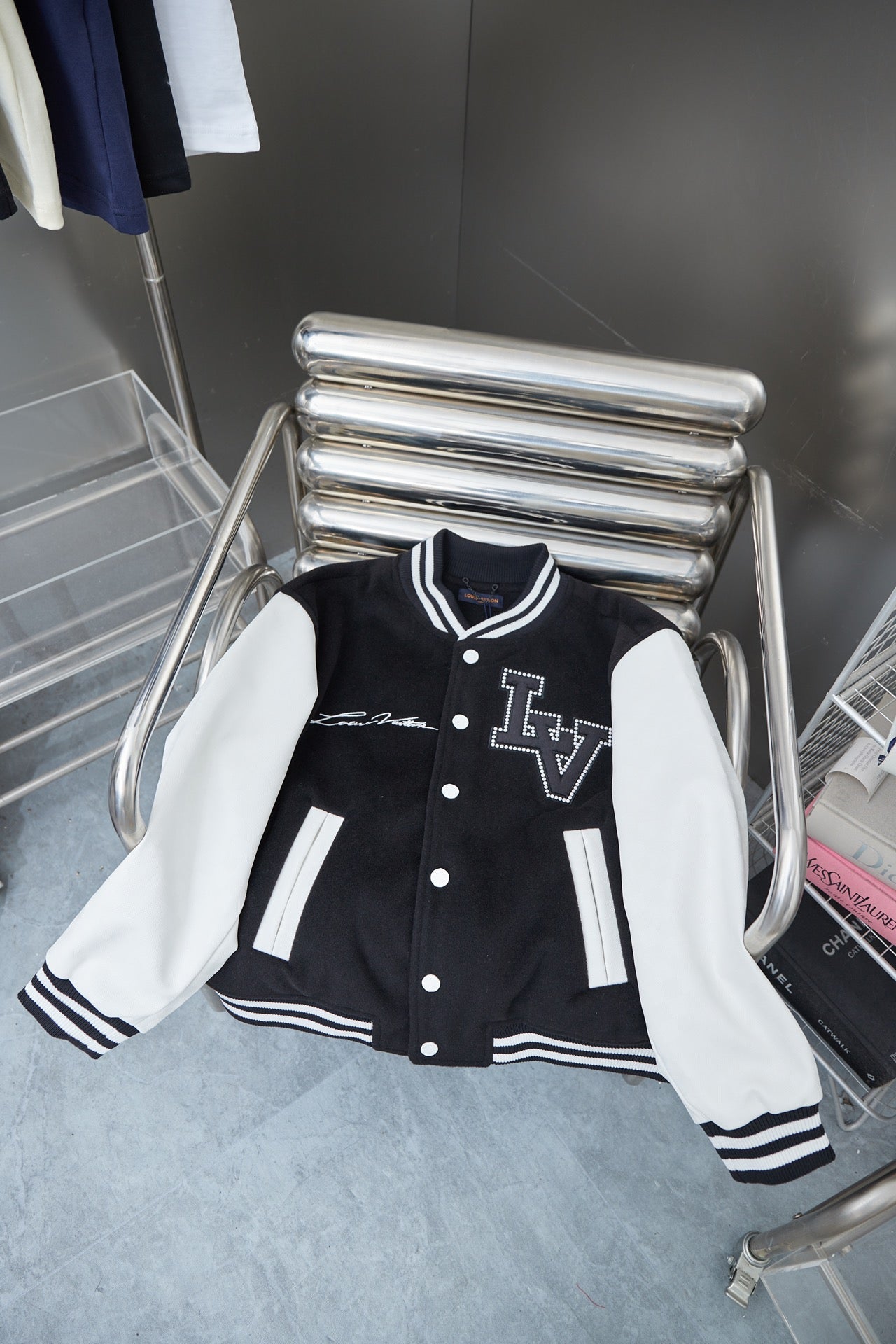 250408 New high-quality hollowed-out rhinestone patchwork sleeve jacket