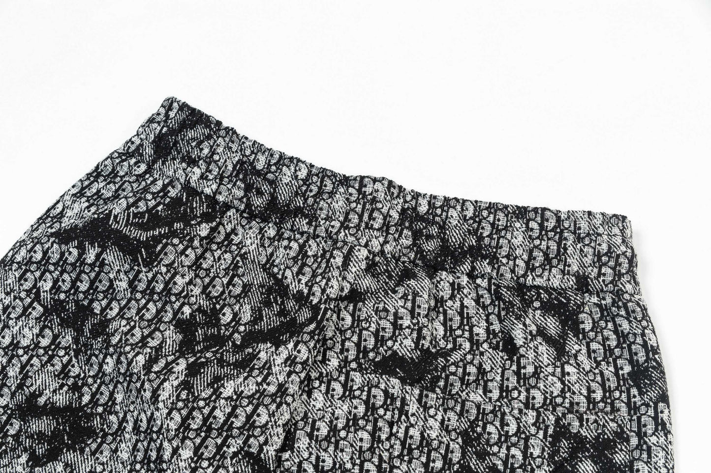 250408 New high-quality heavy jacquard fabric knitted shorts