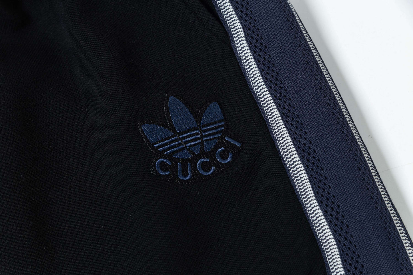 250408 New high-quality embroidered knitted shorts
