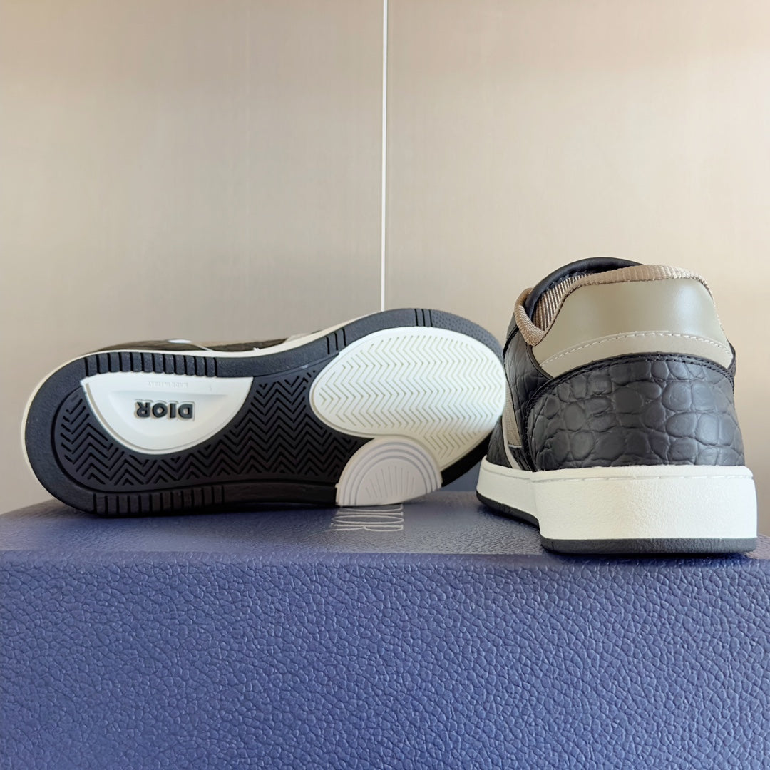 250415 New top-quality rest sports shoes and sneakers