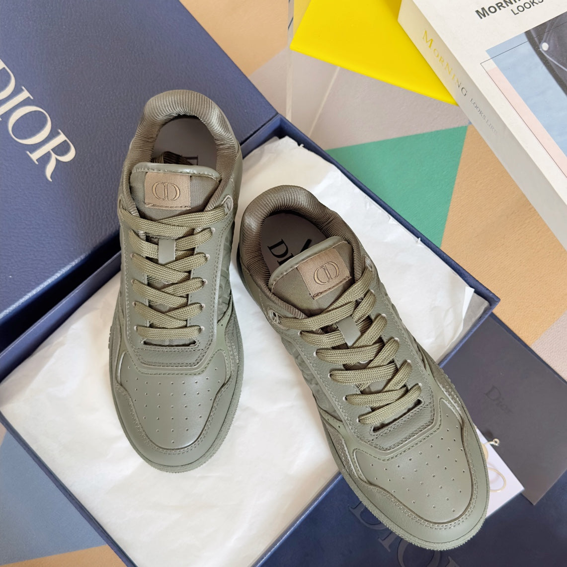 250415 New top-quality rest sports shoes and sneakers