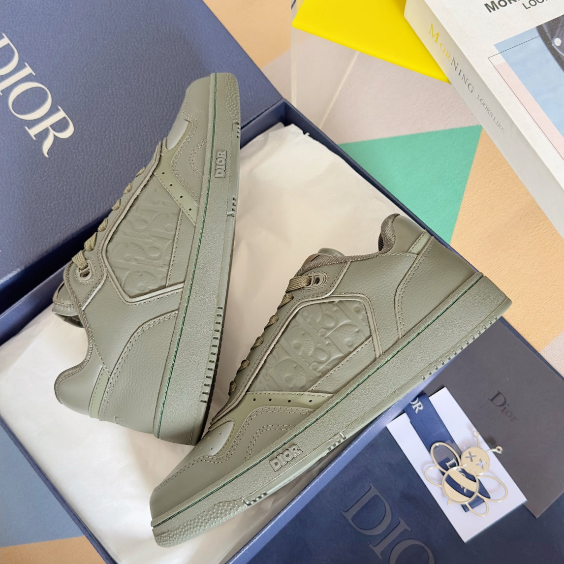 250415 New top-quality rest sports shoes and sneakers