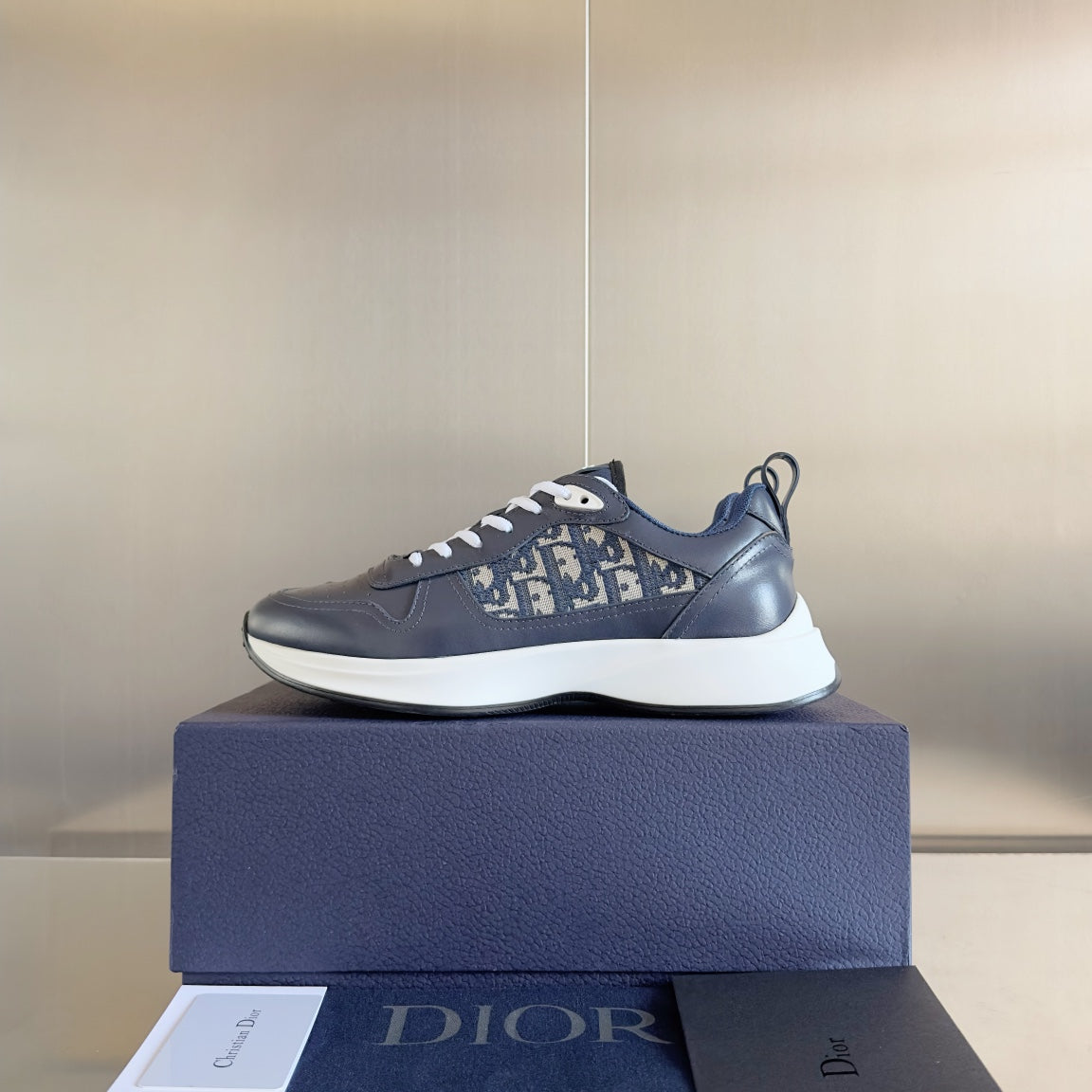 250422 New high-end, comfortable and casual sports shoes