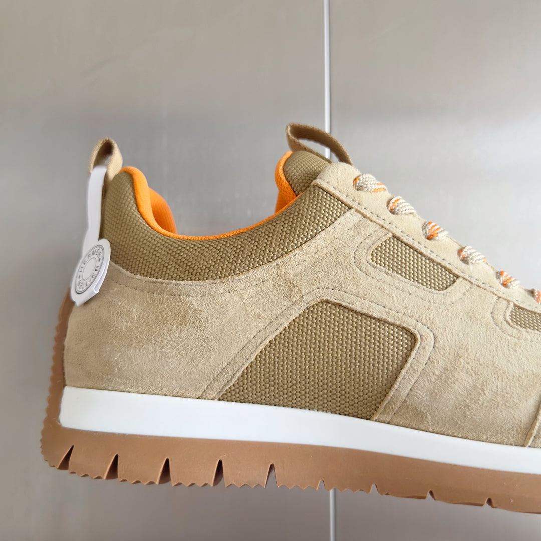 250422 New high-end and comfortable basic sports shoes