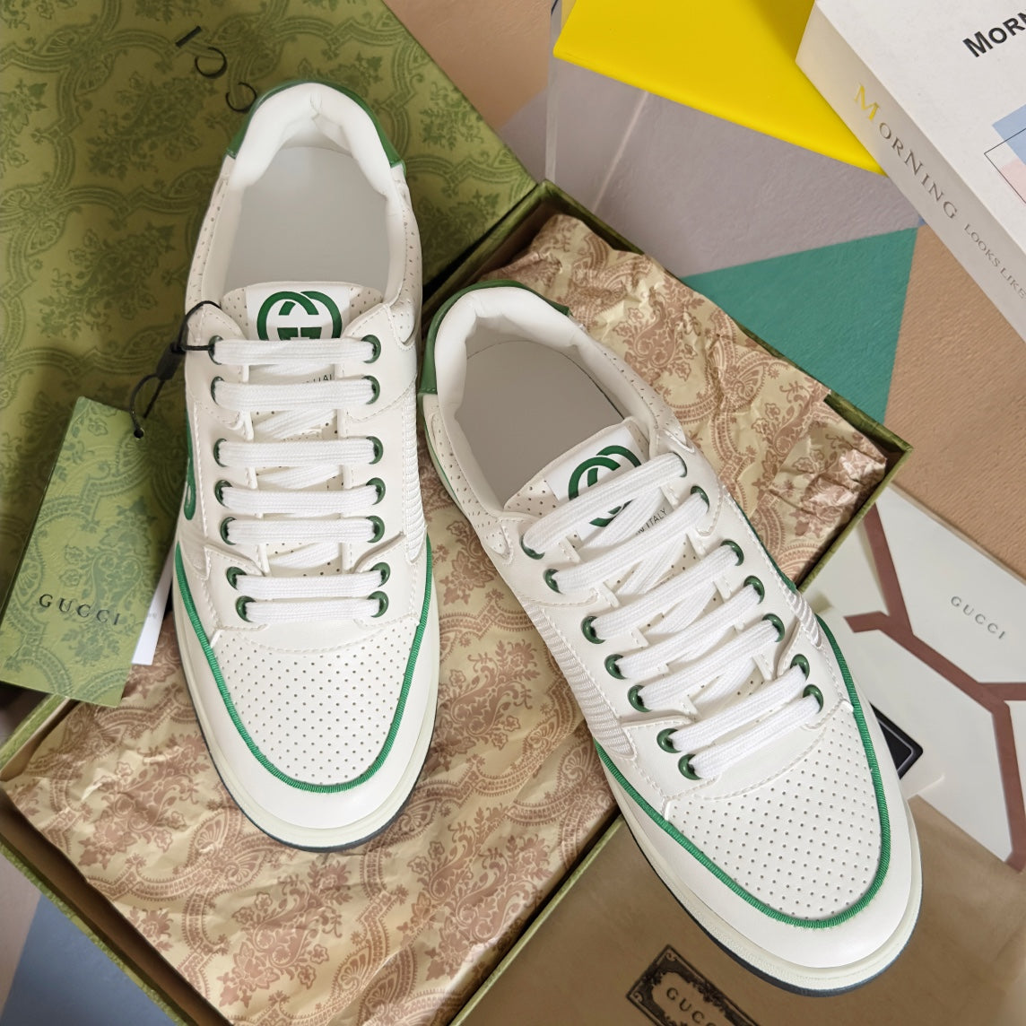 250422 New high-end and comfortable basic sports shoes