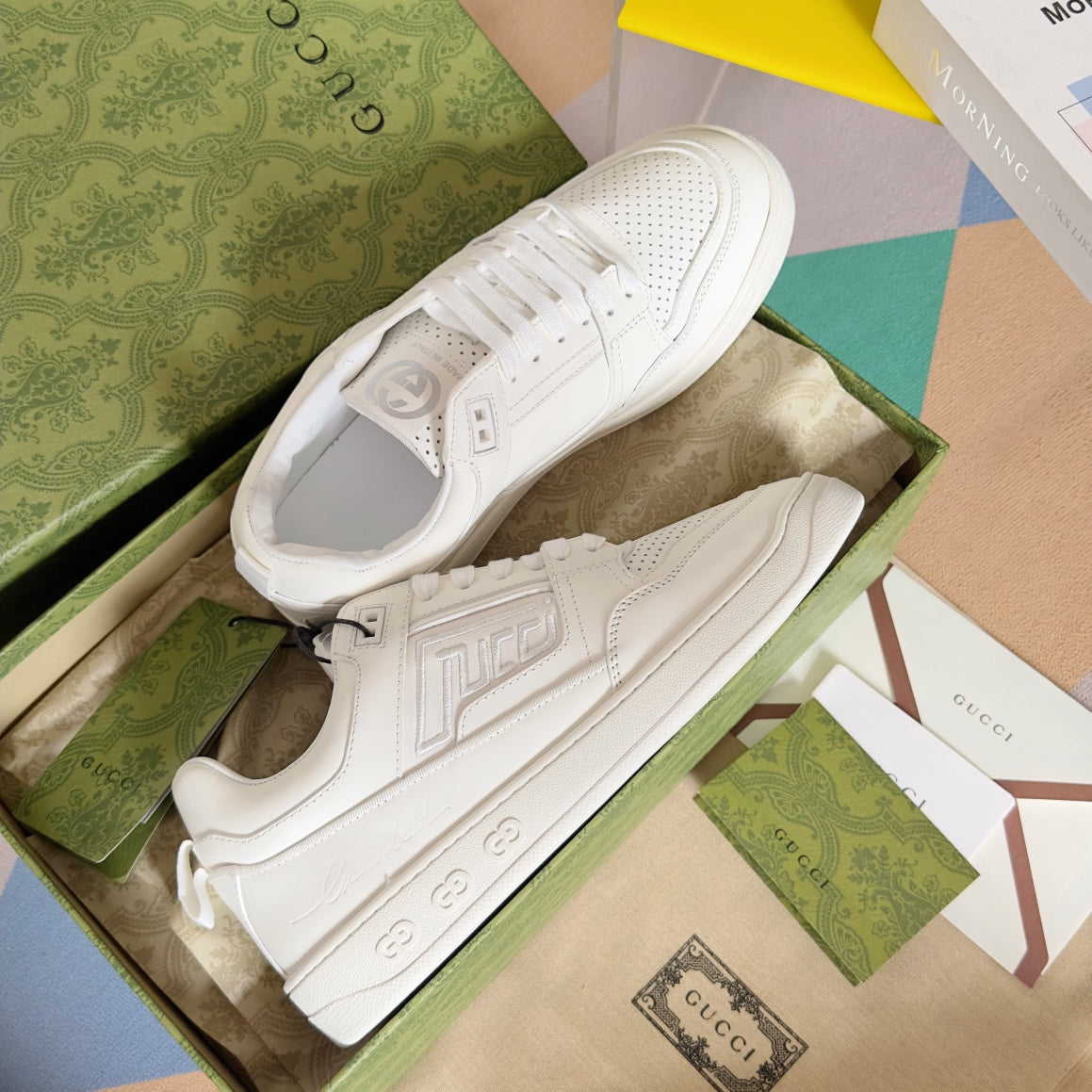 250422 New high-end and comfortable basic sports shoes