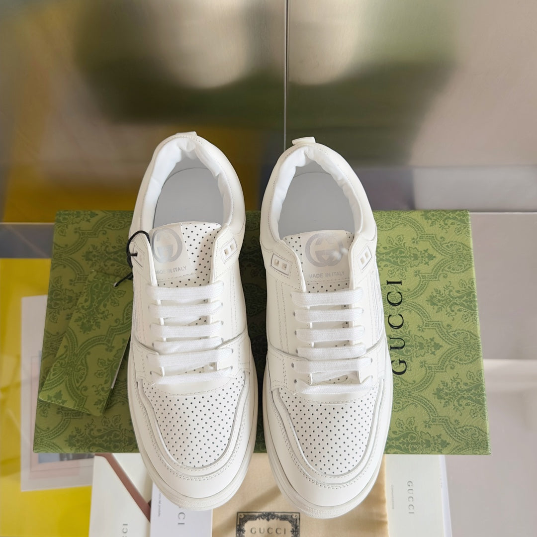 250422 New high-end and comfortable basic sports shoes
