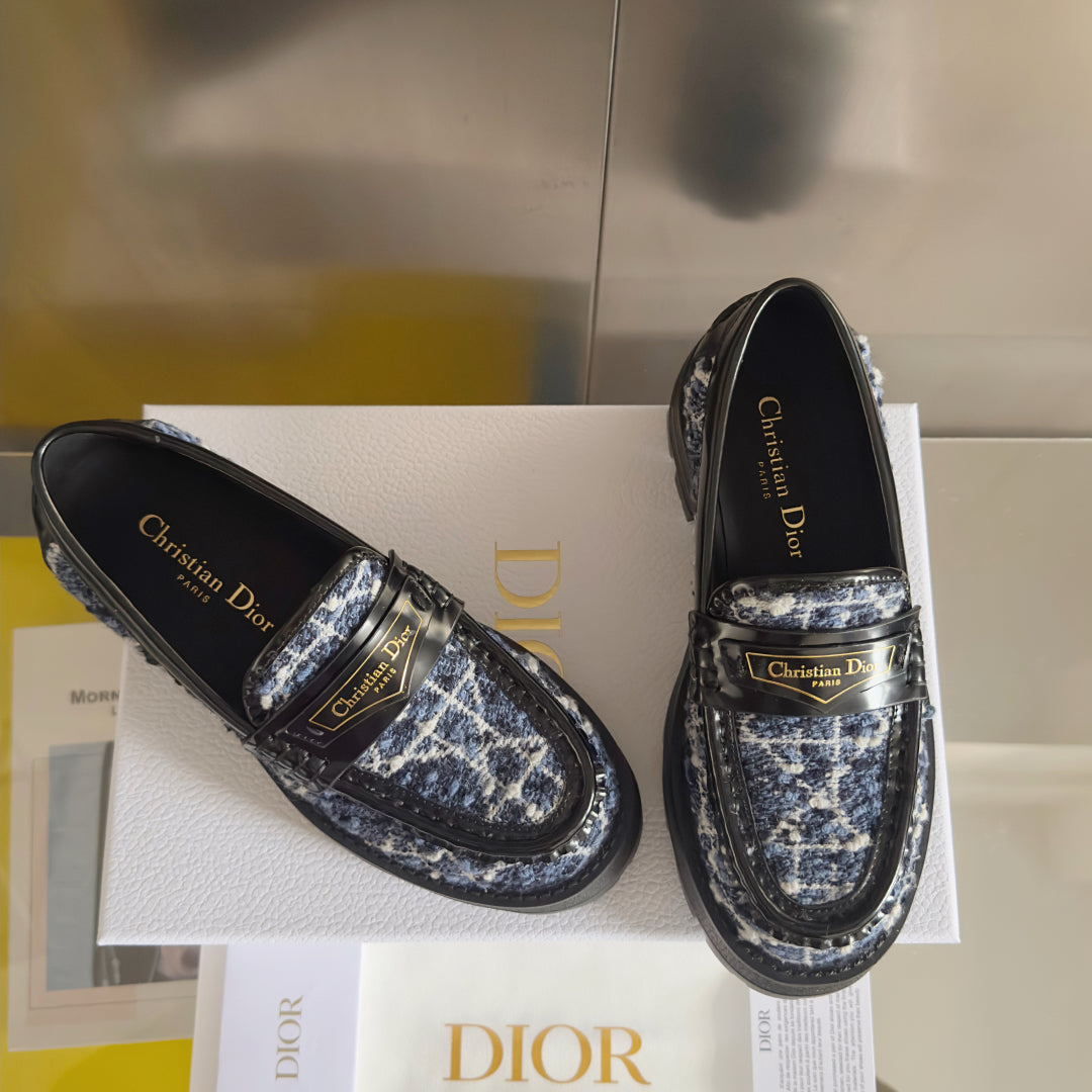 250501 New high-end, simple and fashionable loafers for girls
