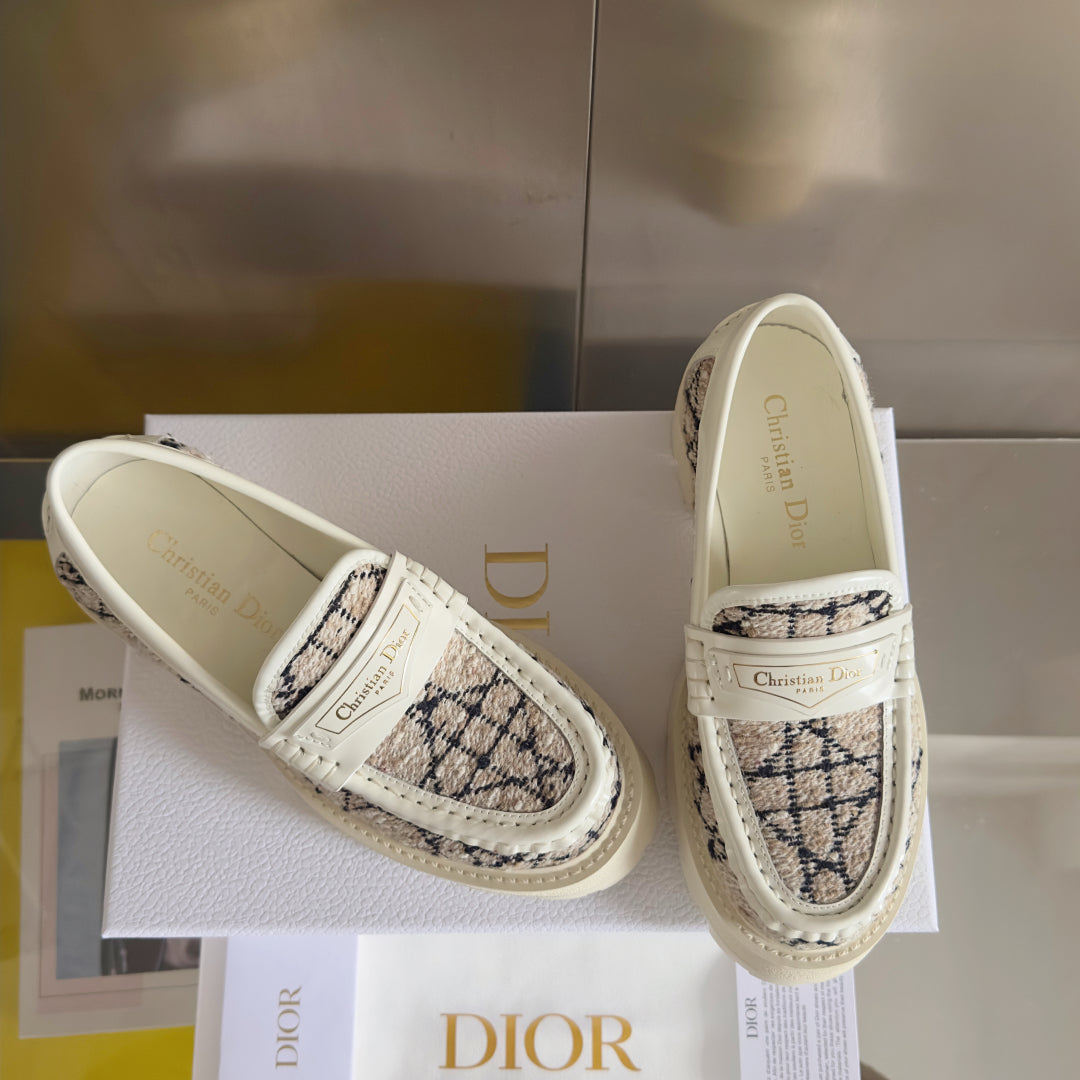 250501 New high-end, simple and fashionable loafers for girls