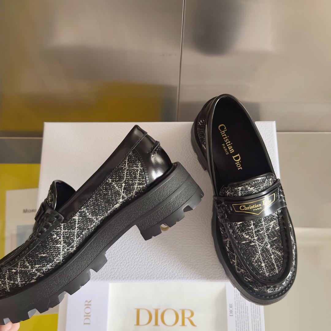 250501 New high-end, simple and fashionable loafers for girls