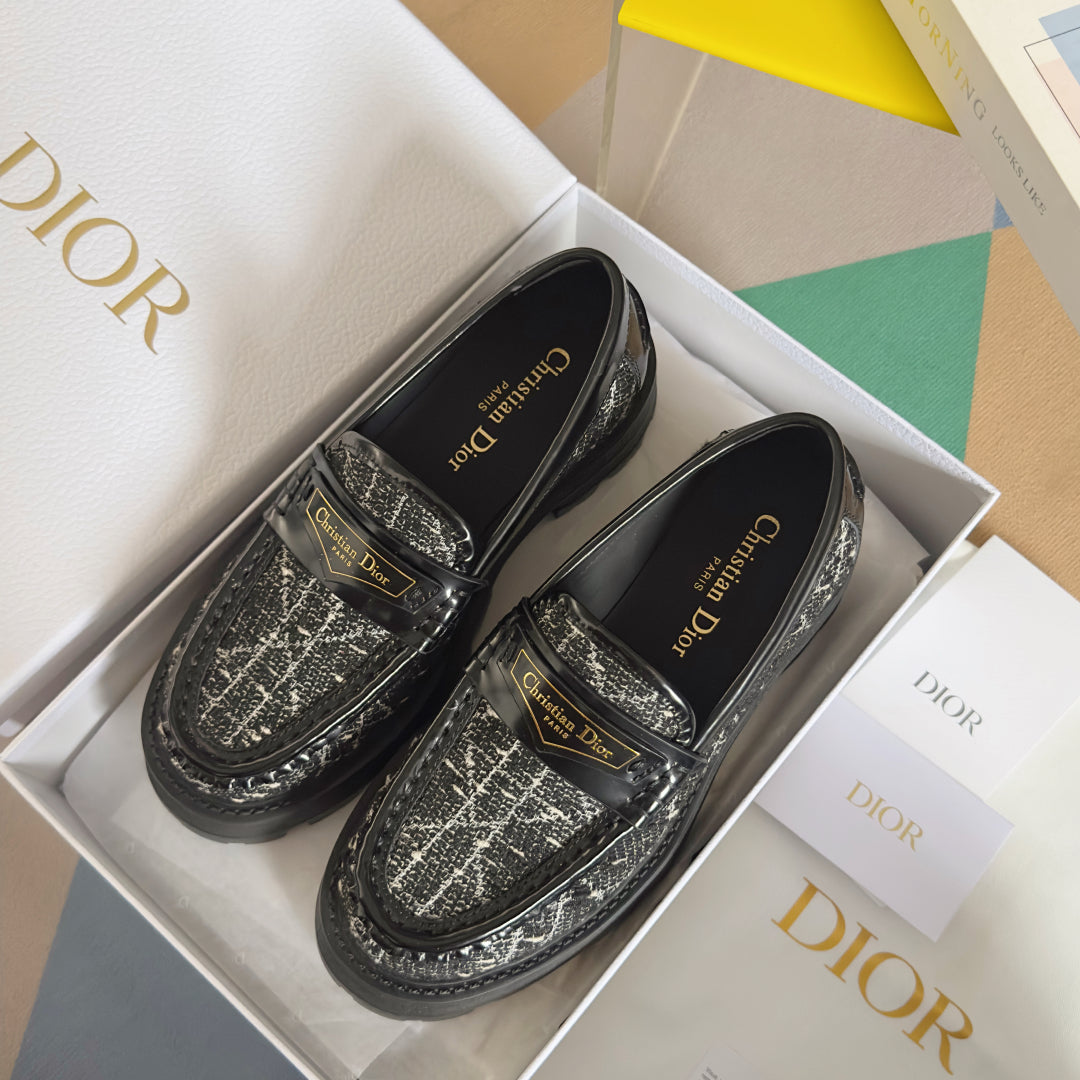 250501 New high-end, simple and fashionable loafers for girls