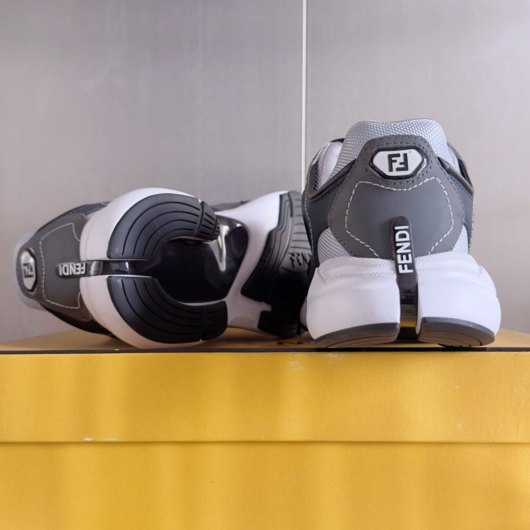 250501 New high-end simple casual sports shoes