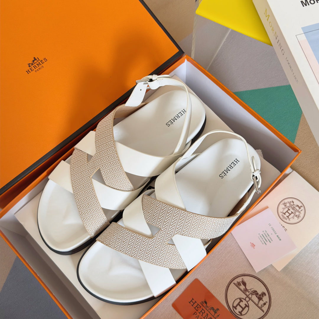 250501 New top-of-the-line simple cross-woven strap slippers