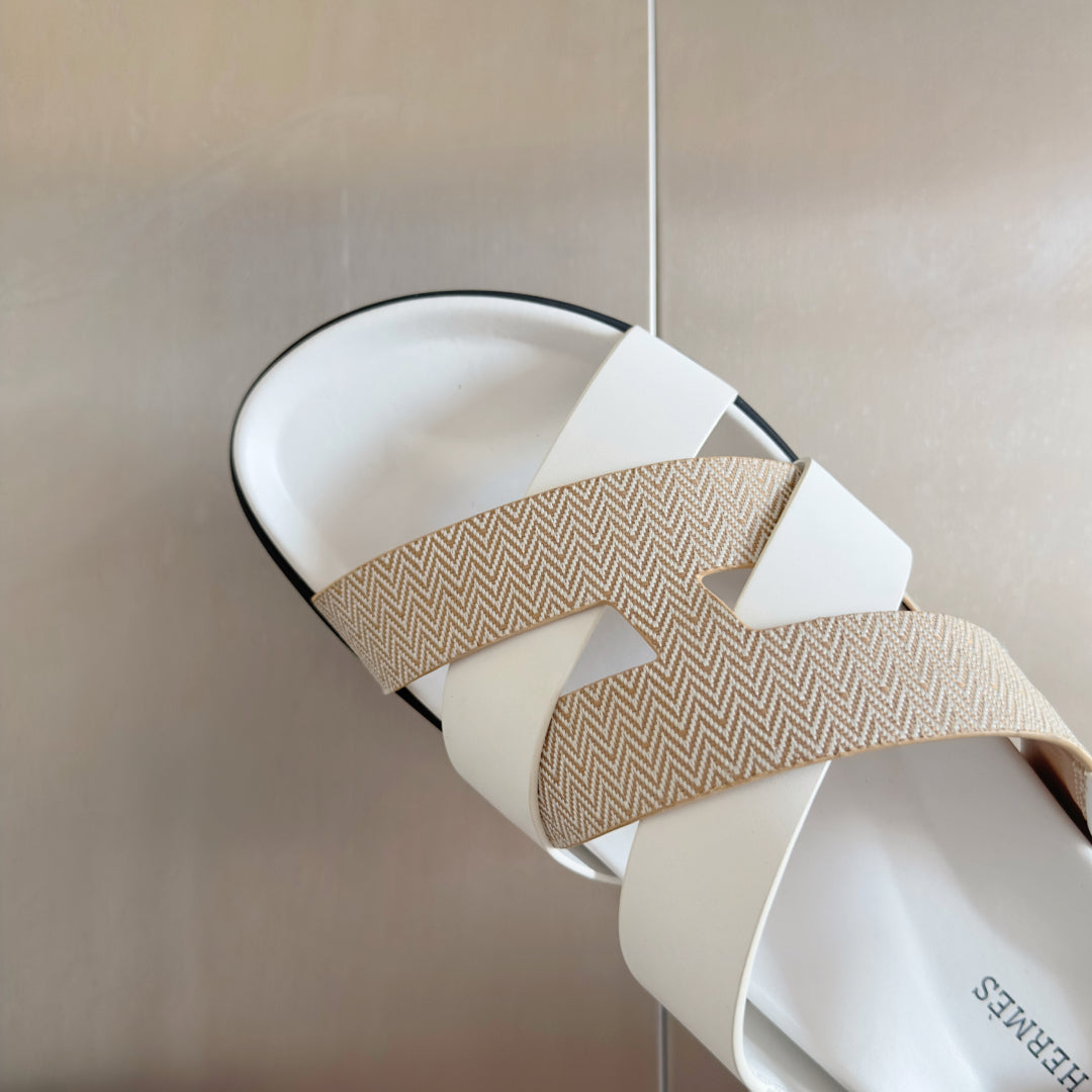 250501 New top-of-the-line simple cross-woven strap slippers