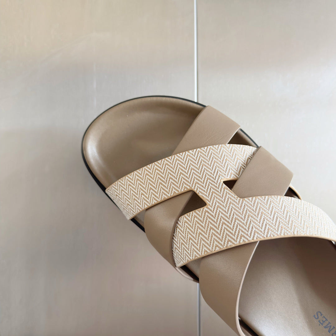 250501 New top-of-the-line simple cross-woven strap slippers