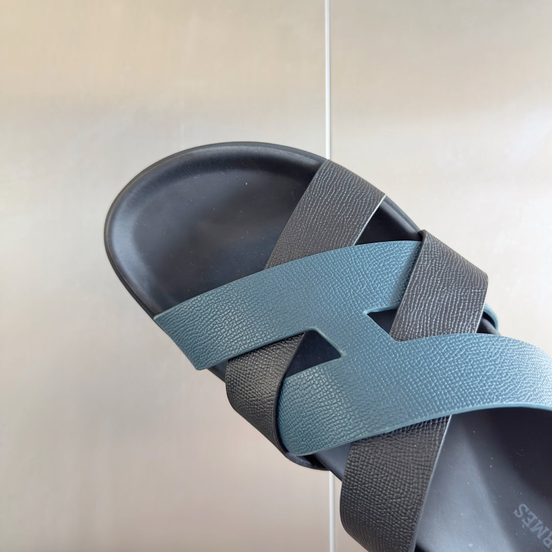 250501 New top-of-the-line simple cross-woven strap slippers