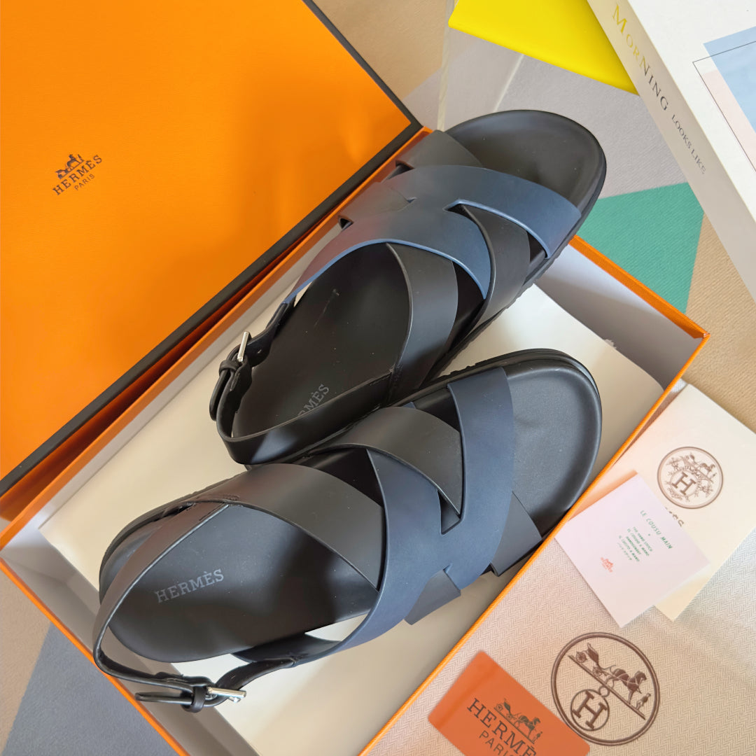 250501 New top-of-the-line simple cross-woven strap slippers