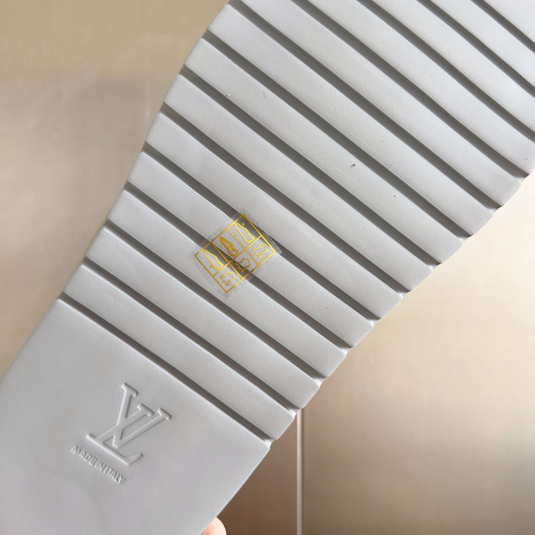 250501 New top-quality, simple and fashionable slippers