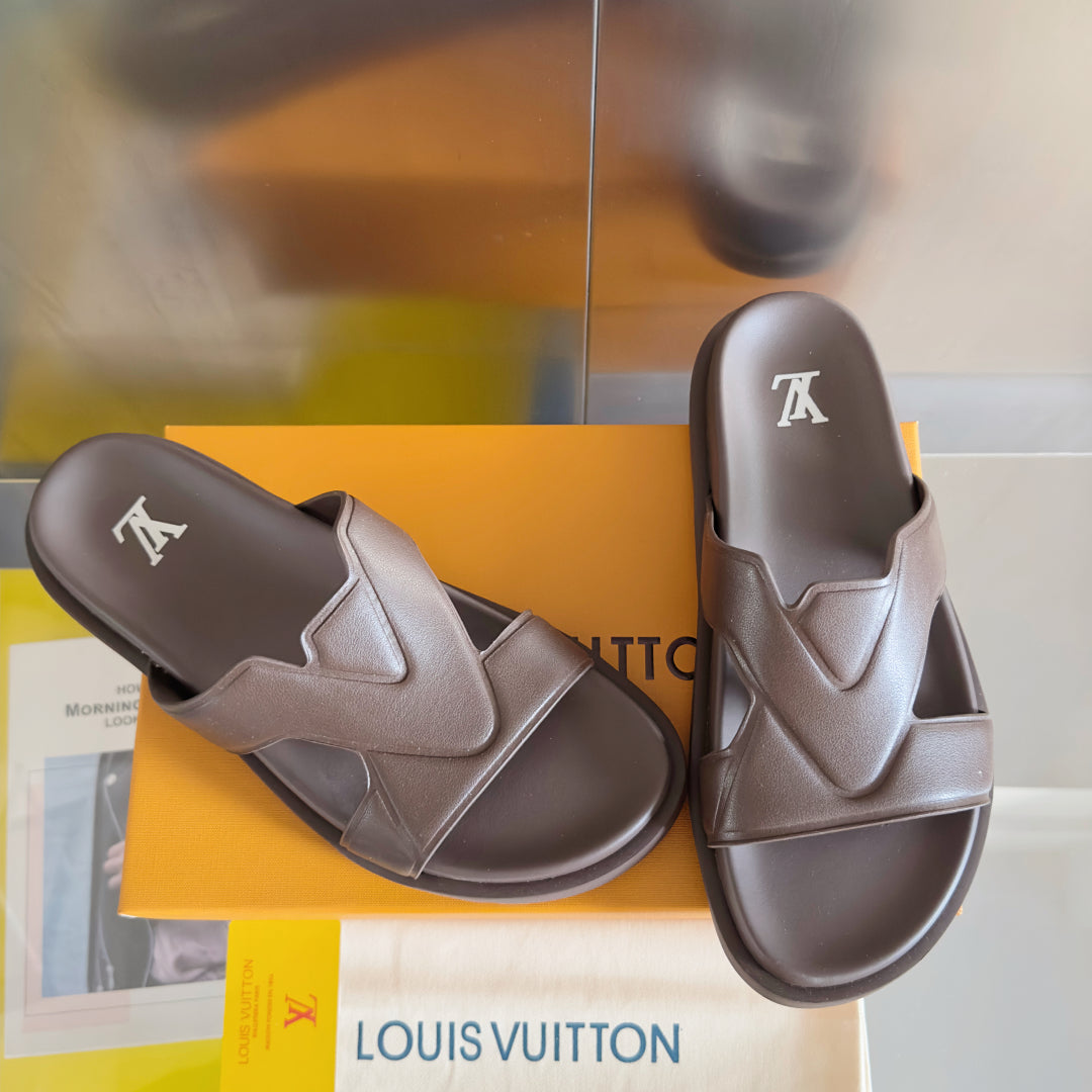 250501 New top-quality, simple and fashionable slippers