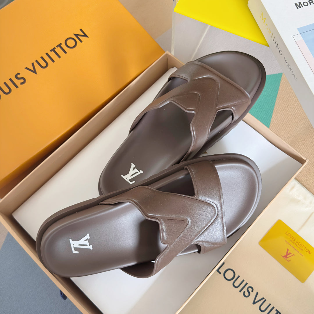 250501 New top-quality, simple and fashionable slippers