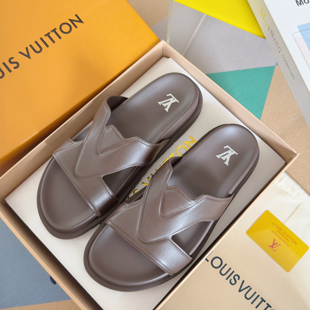 250501 New top-quality, simple and fashionable slippers