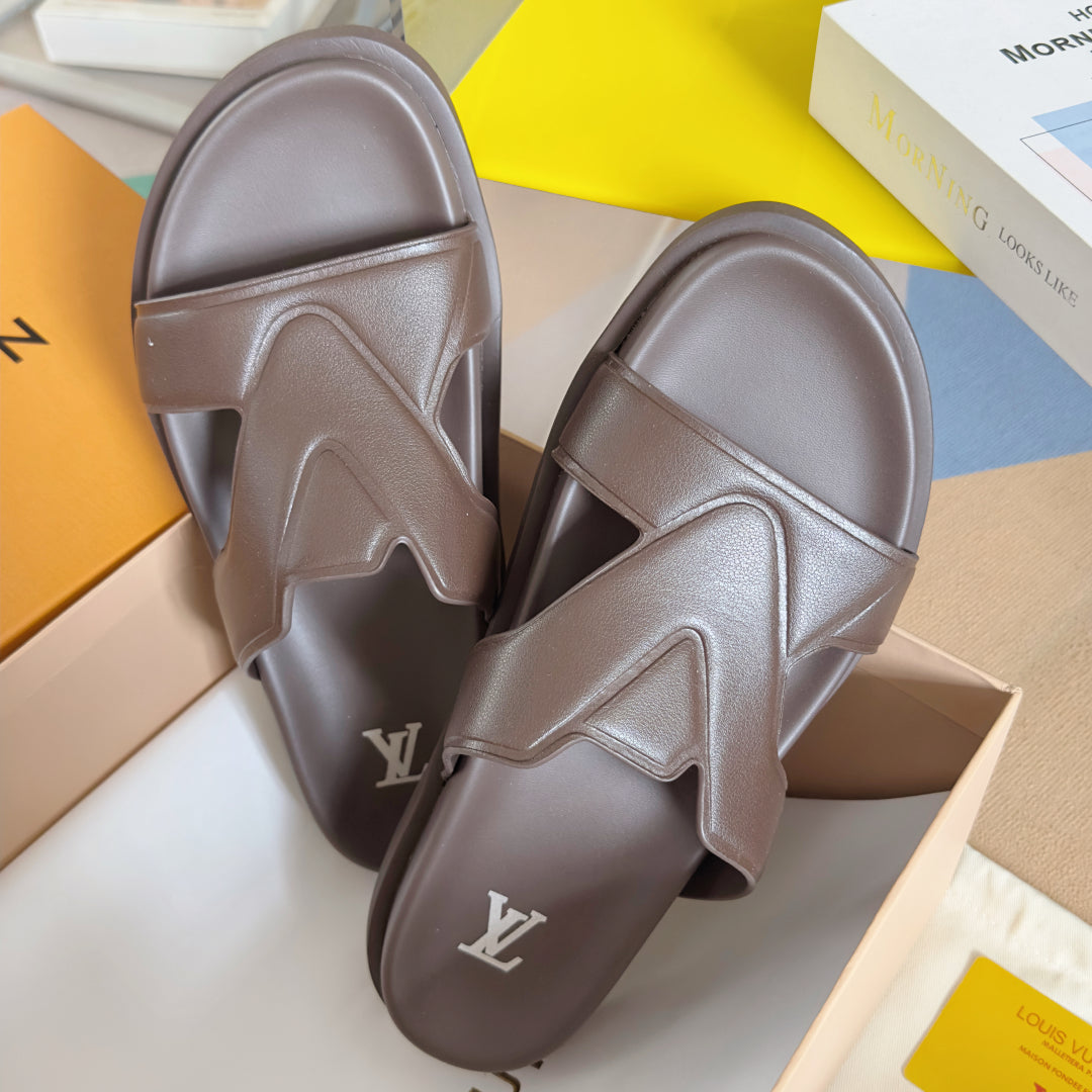 250501 New top-quality, simple and fashionable slippers