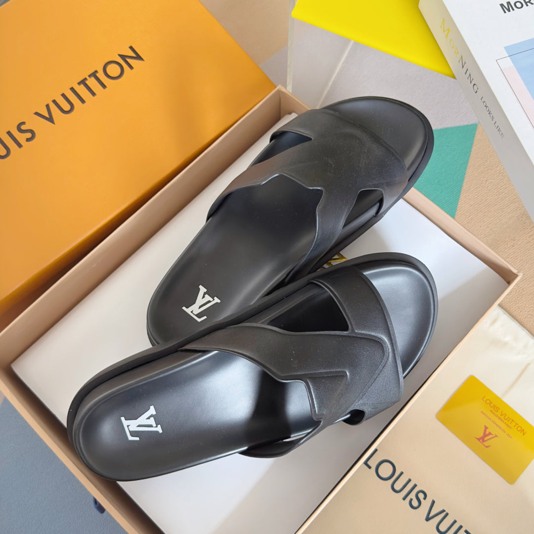 250501 New top-quality, simple and fashionable slippers