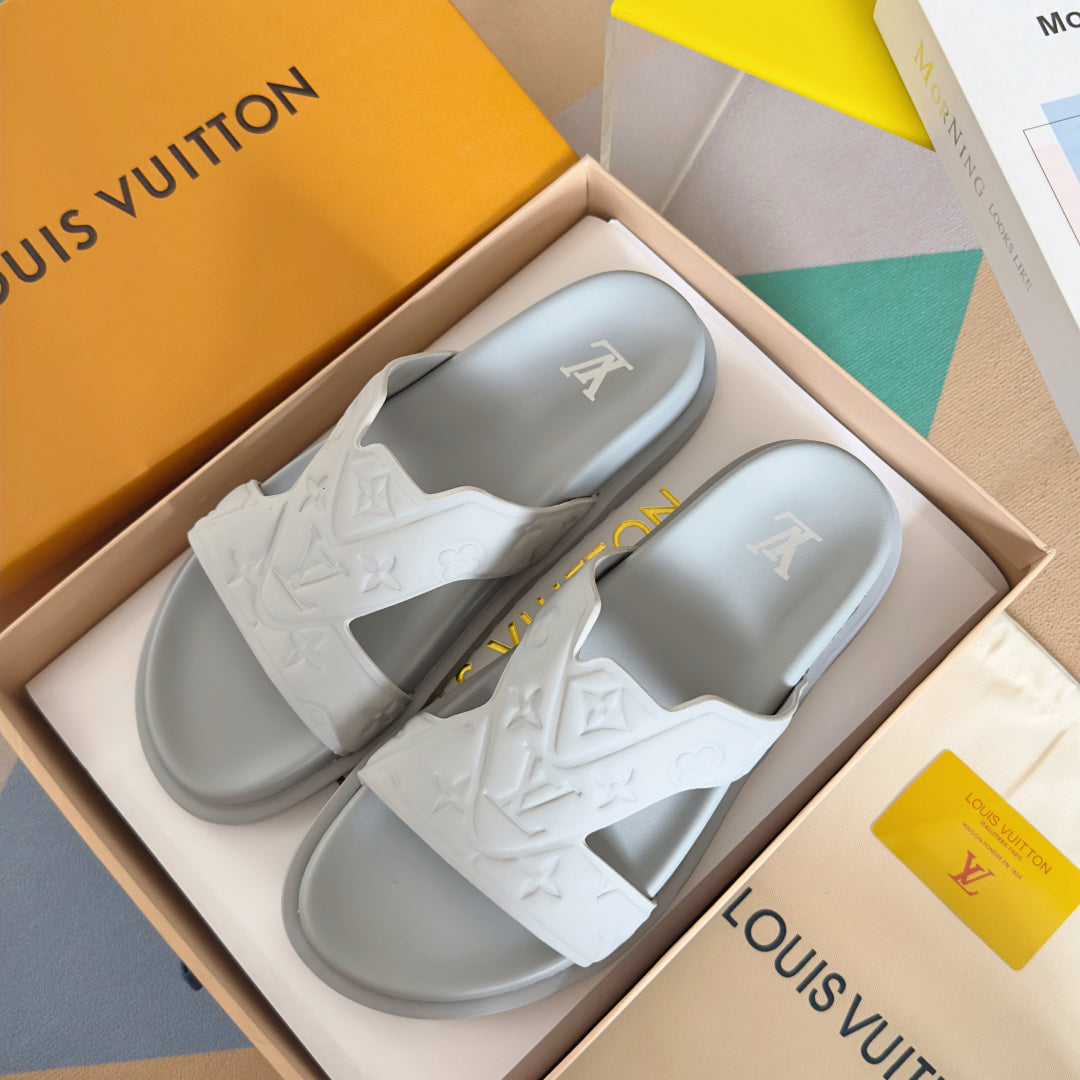 250501 New top-quality, simple and fashionable slippers