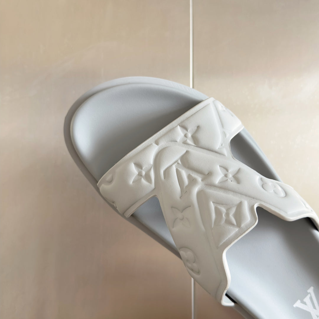 250501 New top-quality, simple and fashionable slippers