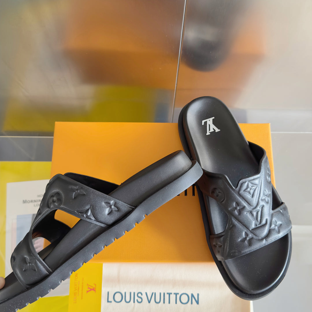 250501 New top-quality, simple and fashionable slippers