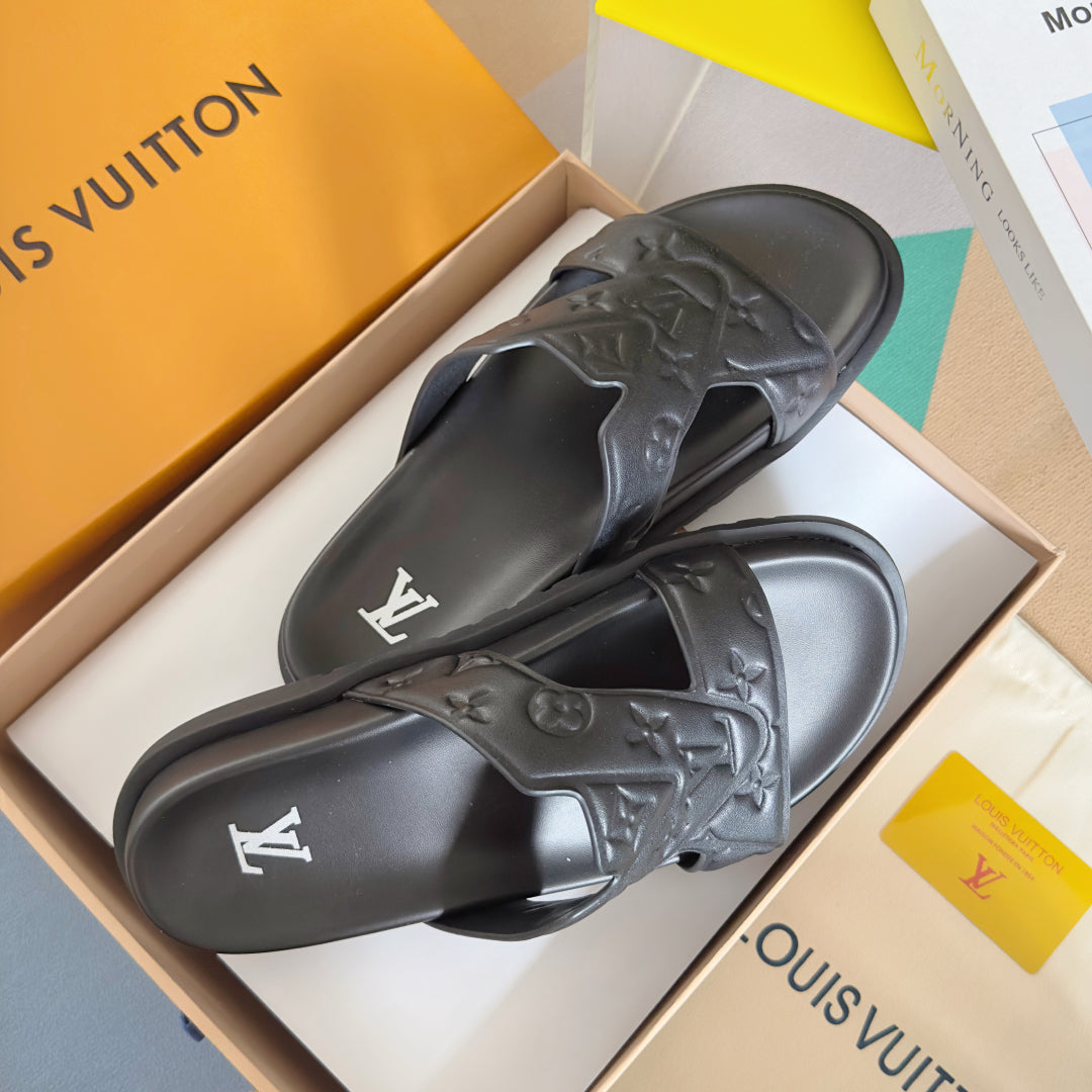 250501 New top-quality, simple and fashionable slippers