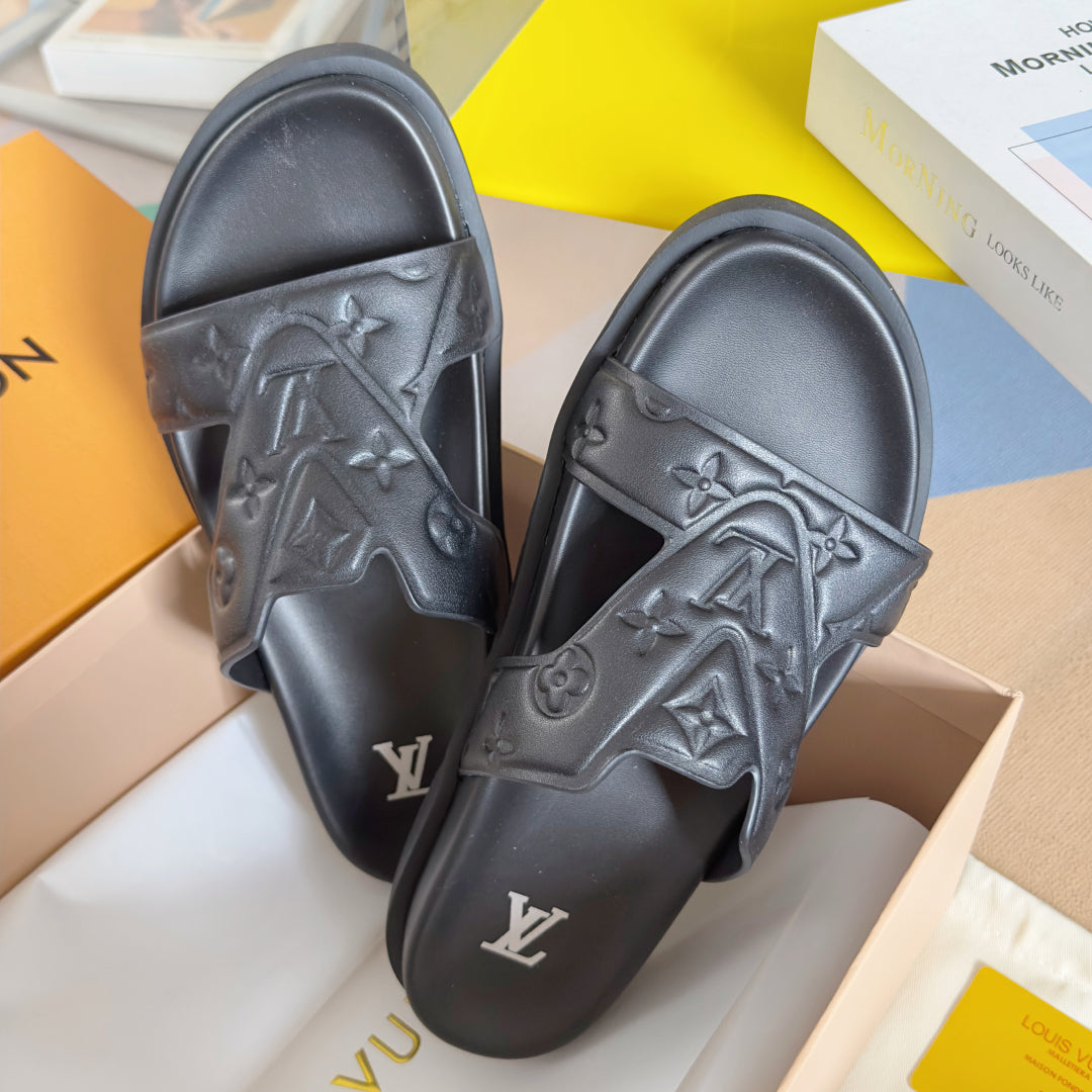250501 New top-quality, simple and fashionable slippers